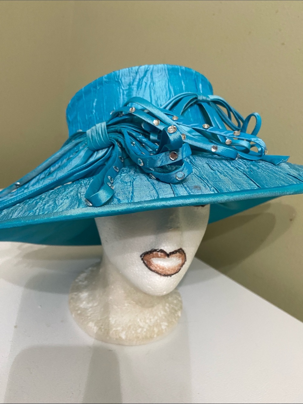 Beautiful Dress Hat / Church Hat by Susanna